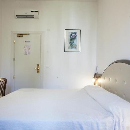 Hotel Amalfi Milan Exterior photo