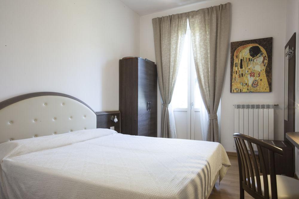Hotel Amalfi Milan Exterior photo