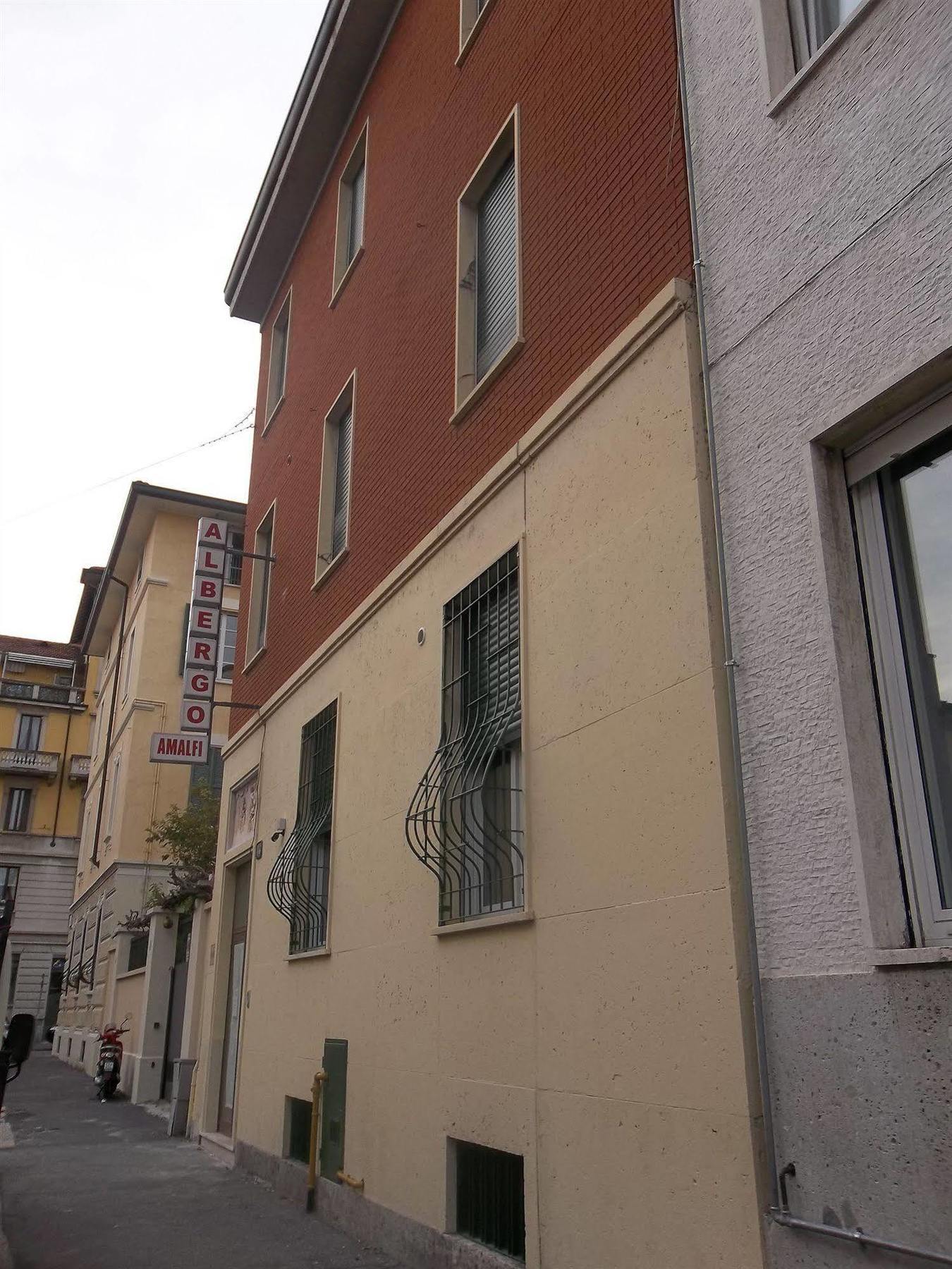 Hotel Amalfi Milan Exterior photo