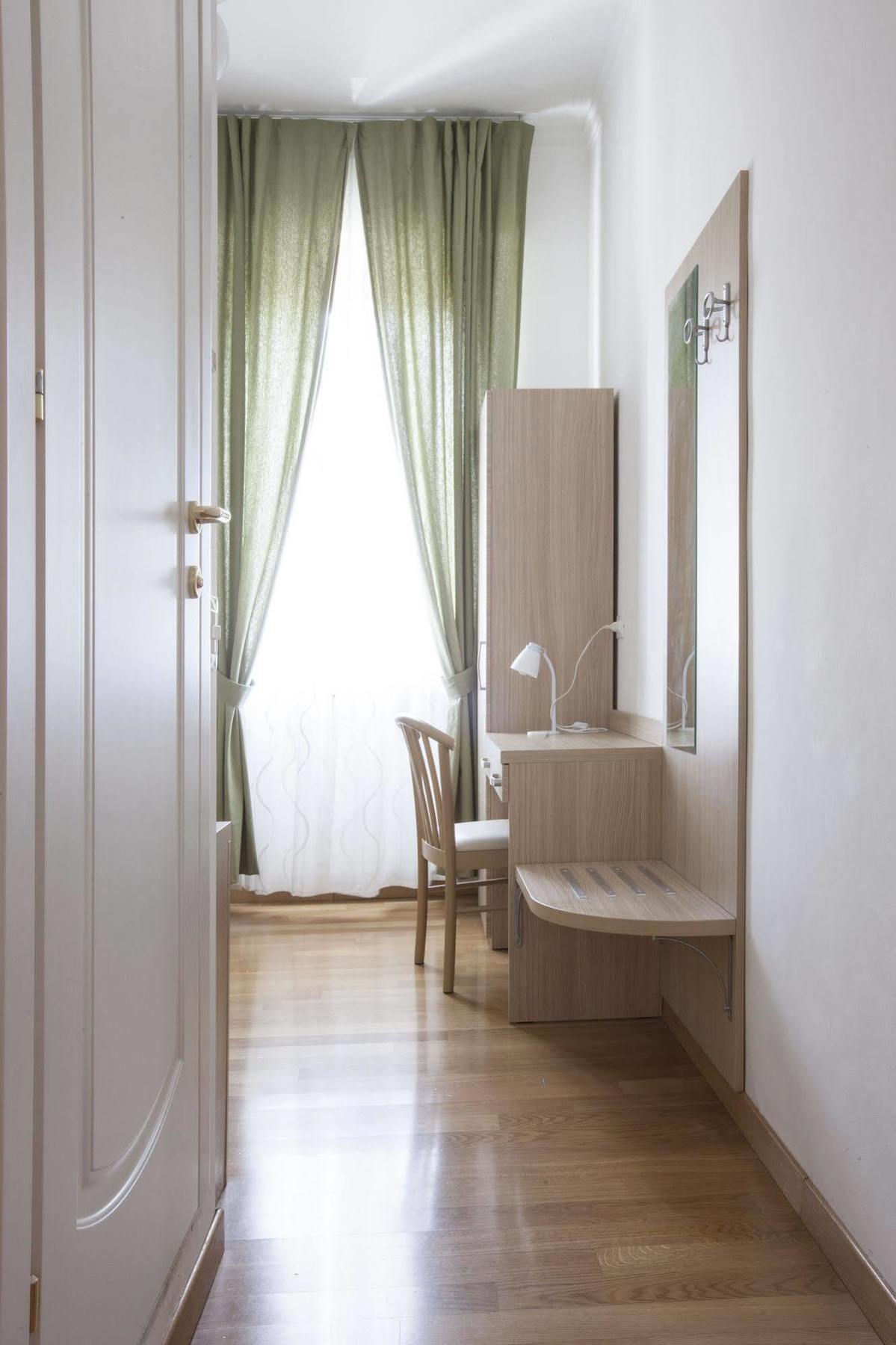Hotel Amalfi Milan Exterior photo